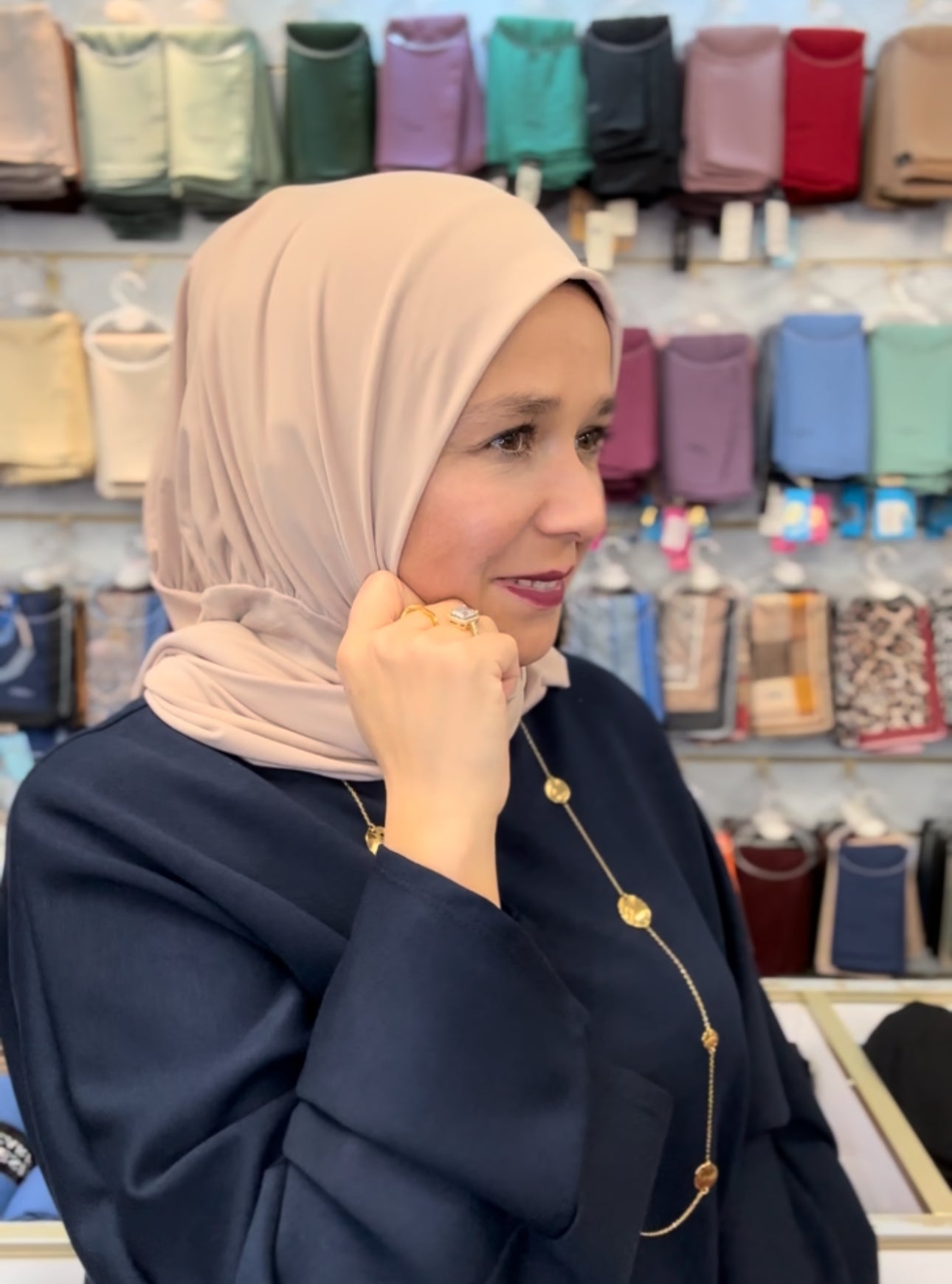 Emina fertig Hijab