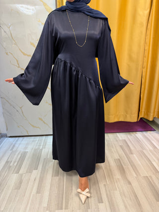 Satin- Kleid
