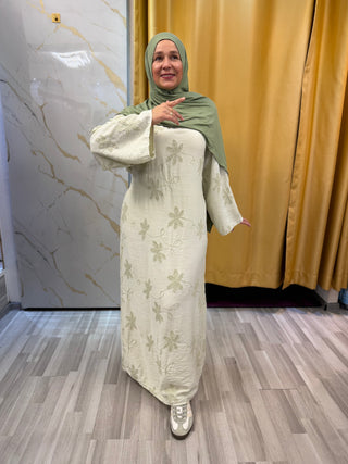 Dezent besticktes Kleid