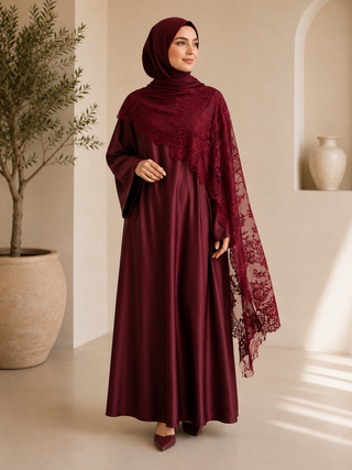Satin Kleid mit Spitzendetail
